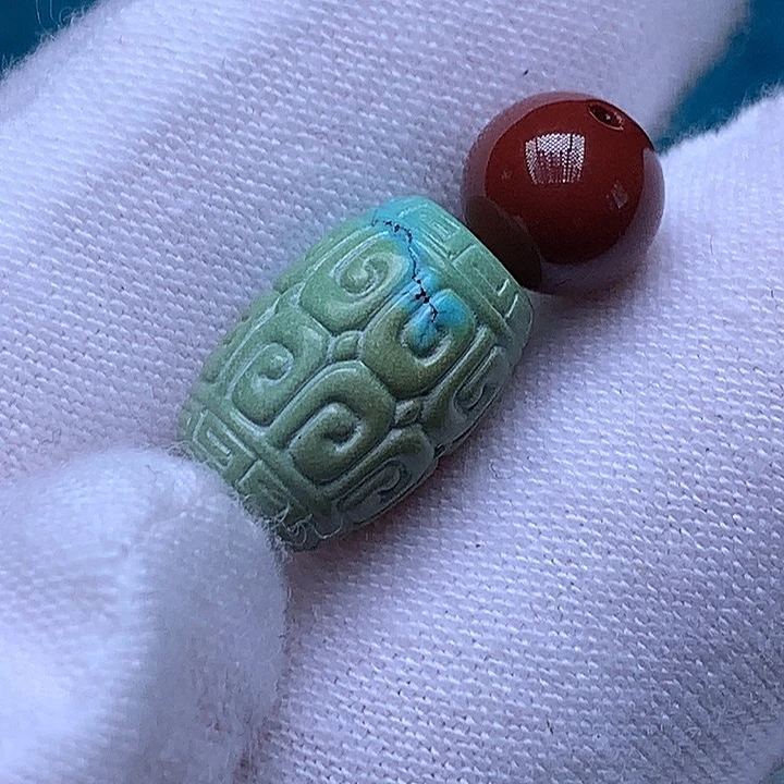 南红玛瑙未镶嵌珠宝奇石