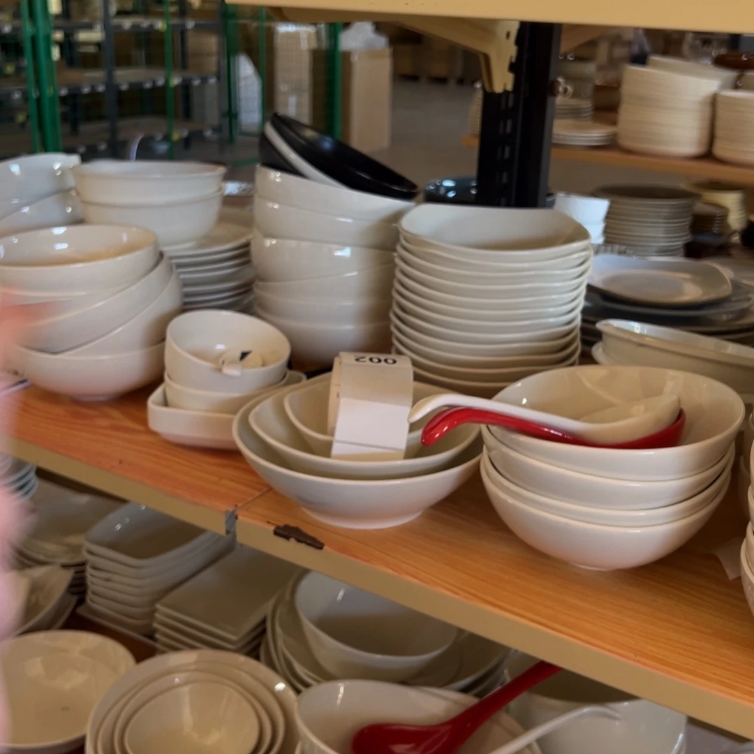 新骨瓷001微瑕暖白 微反口  4.25寸米饭碗