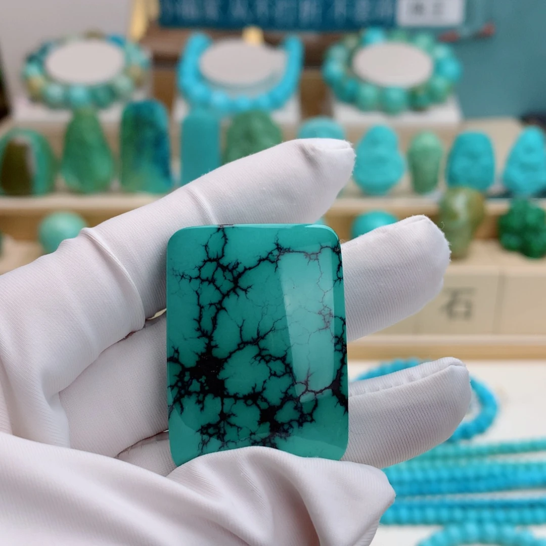 绿松石未镶嵌挂件