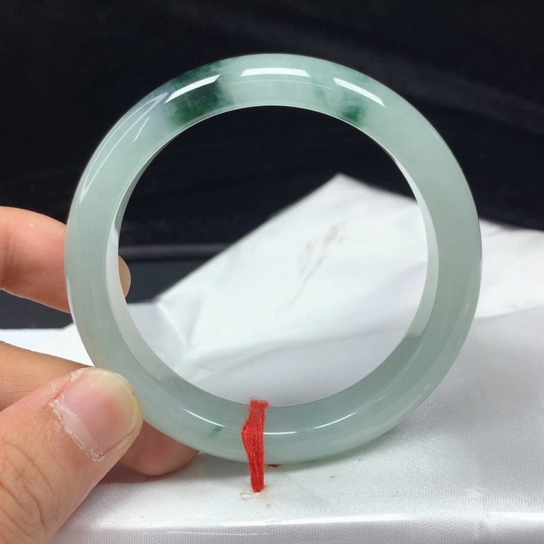 翡翠手镯（圆镯）未镶嵌55.2