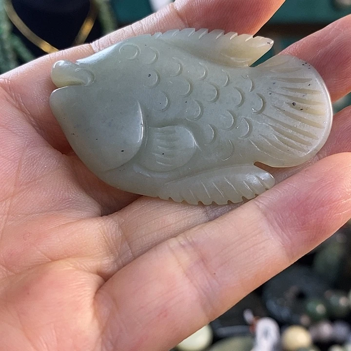 和田玉未镶嵌吊坠(赠链)