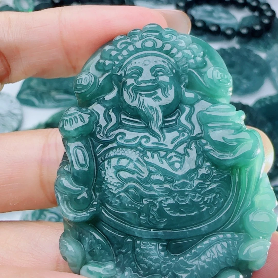 颈饰未镶嵌翡翠多样性发货天然的A货翡翠