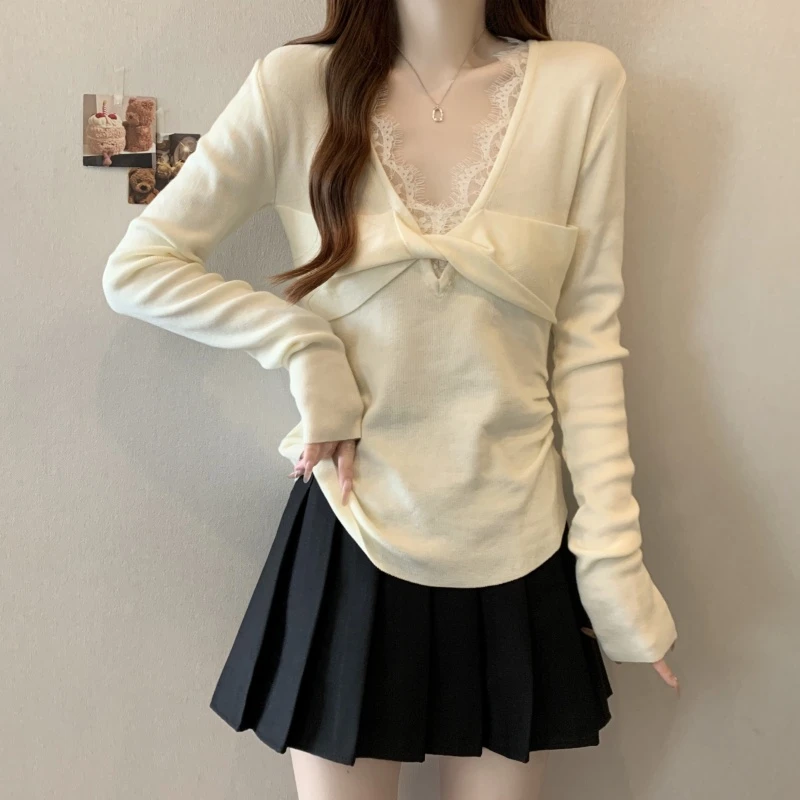 大码女装扭结蕾丝v领长袖针织t恤春秋新款胖mm修身显瘦打底衫上衣