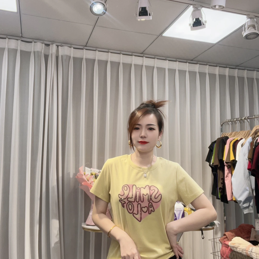 大美小美 微胖MM爱心字母水钻渐变T恤简约大气上衣