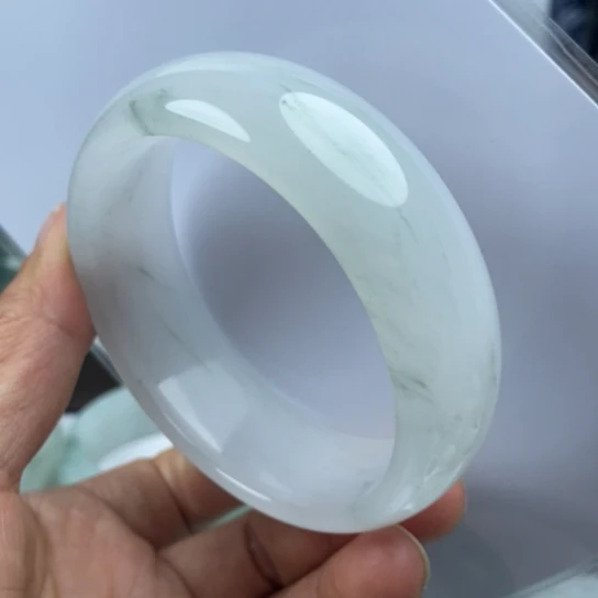 石英质玉（金丝玉）未镶嵌手镯