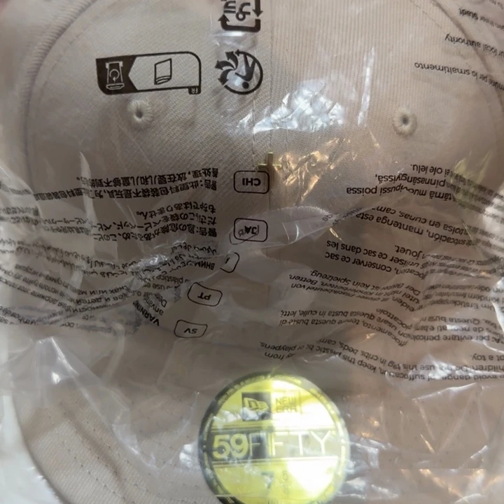 L***Jsup十字钉棒球帽758