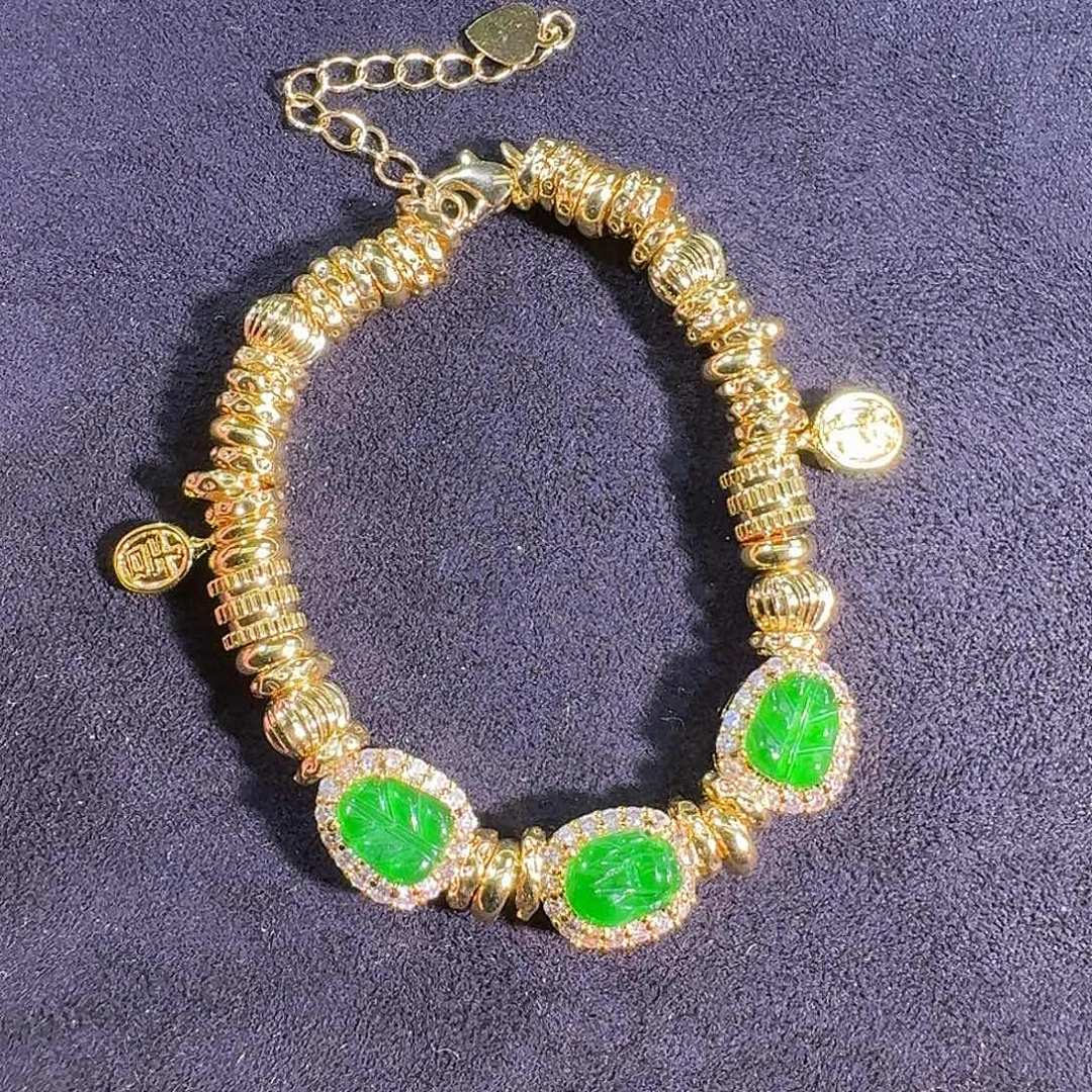 翡翠未镶嵌手链貔貅