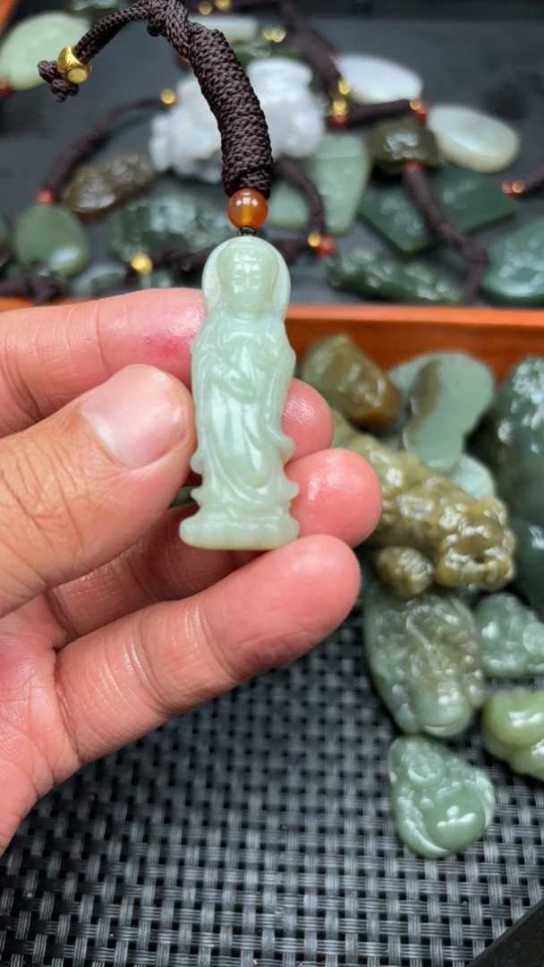 保真和田玉站观音时尚吊坠百搭精雕拍一发一手工精致气质