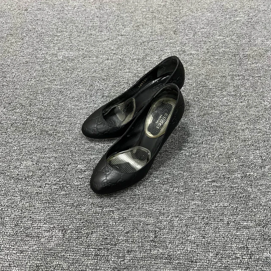 95新 GUCCI/古驰 限量黑色双G压纹高跟鞋 34.5码/95新/无配件