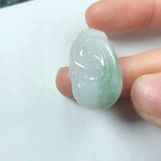 翡翠未镶嵌颈饰缅甸A货，每天下午1点半开播