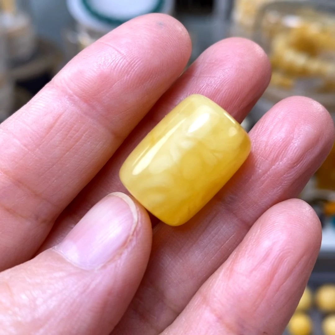 裸石琥珀未镶嵌小****号蜜蜡桶珠