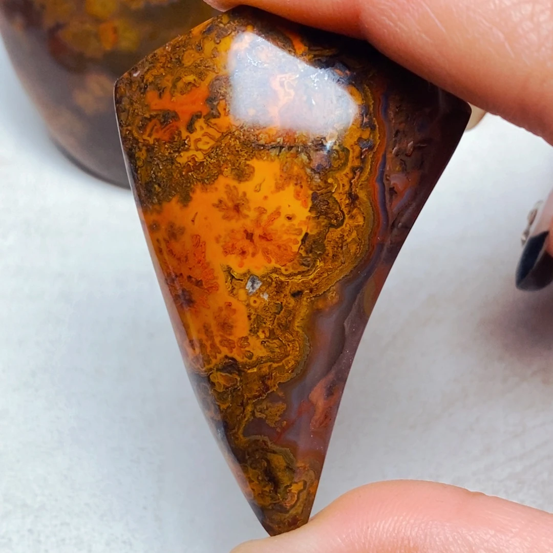 1****玛瑙/玉髓未镶嵌颈饰