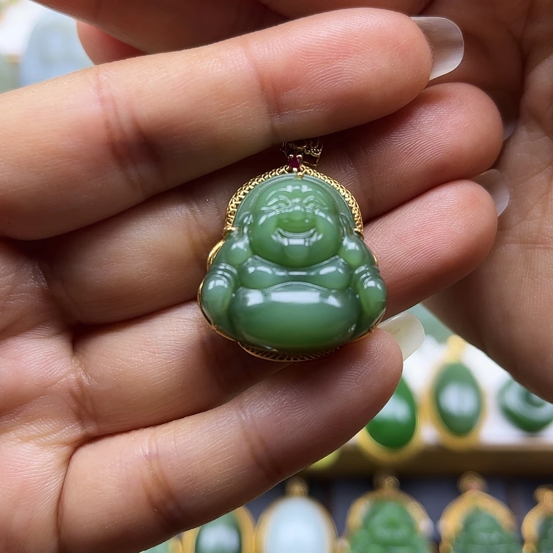 和田玉18K金镶嵌颈饰