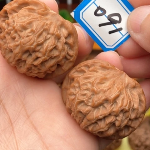 文玩核桃吊坠核王40全品