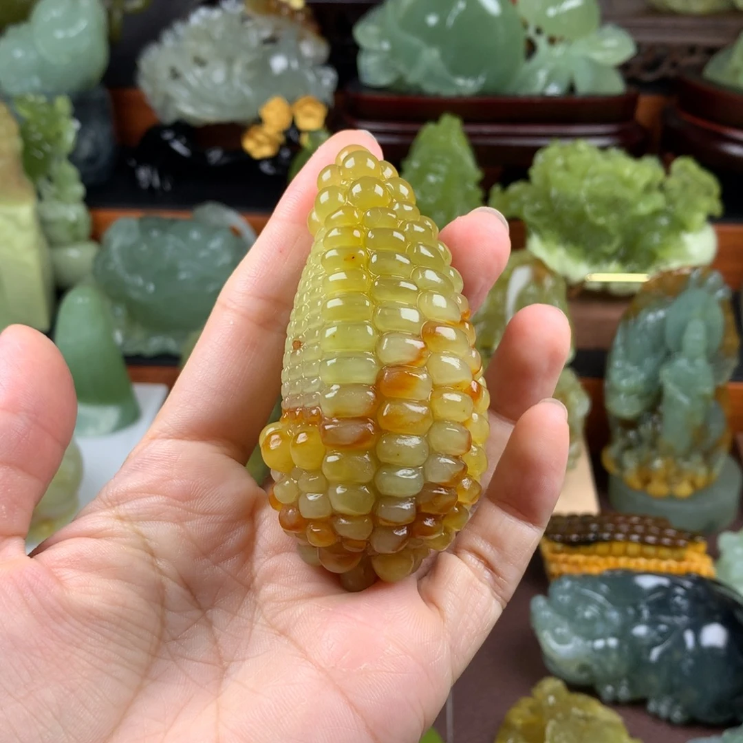 你***。岫玉未镶嵌手把件