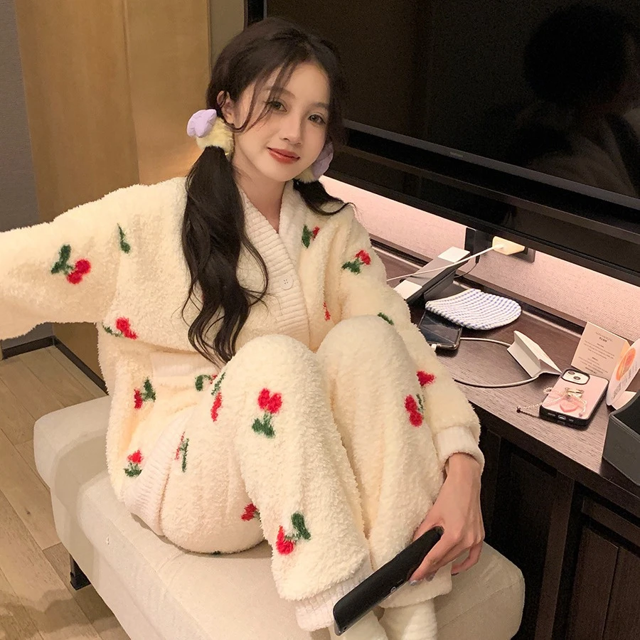 2025冬季新款家居服可爱樱桃套装加绒加厚保暖可外穿睡衣