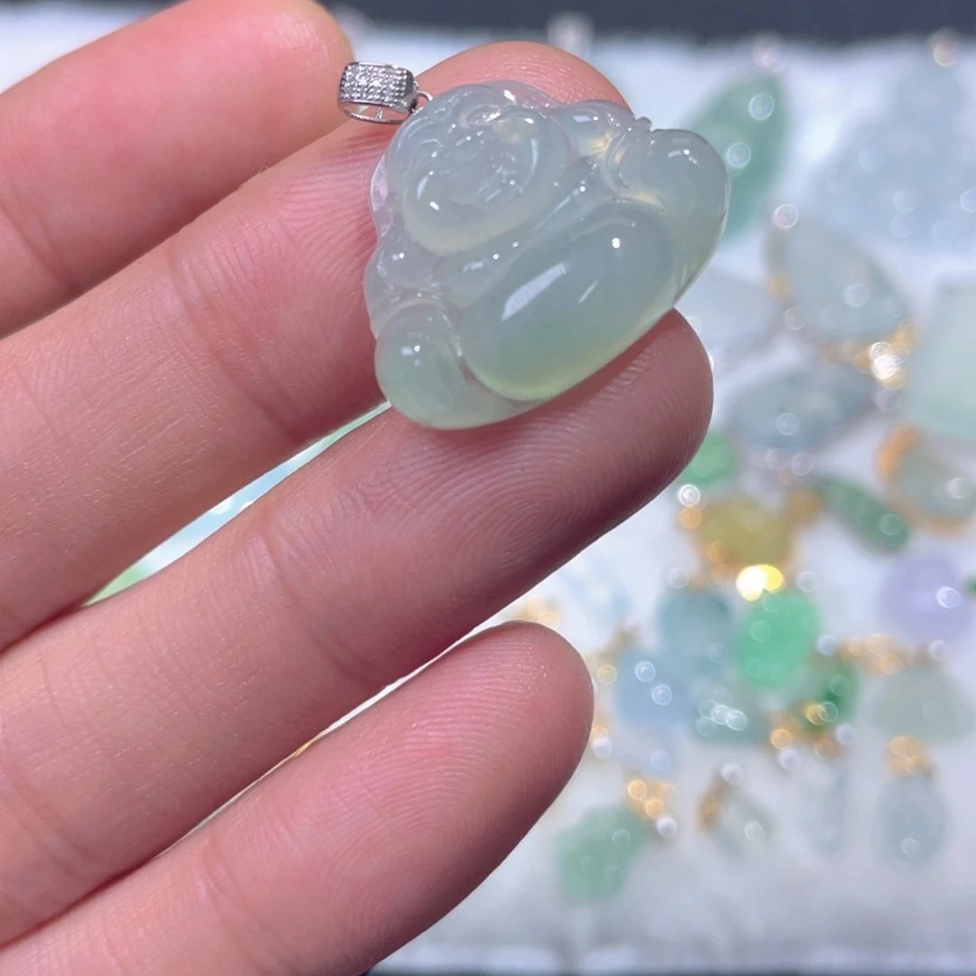 颈饰18K金镶嵌翡翠翡翠