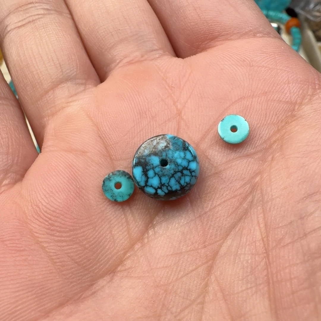 南红玛瑙珠宝奇石未镶嵌测*员