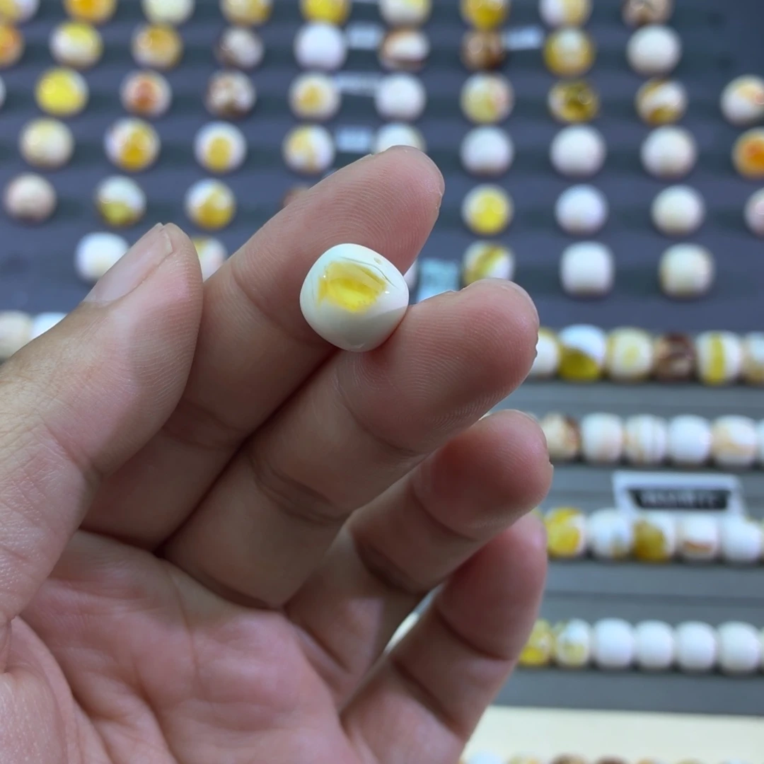 琥珀未镶嵌裸石11老型金溶洞