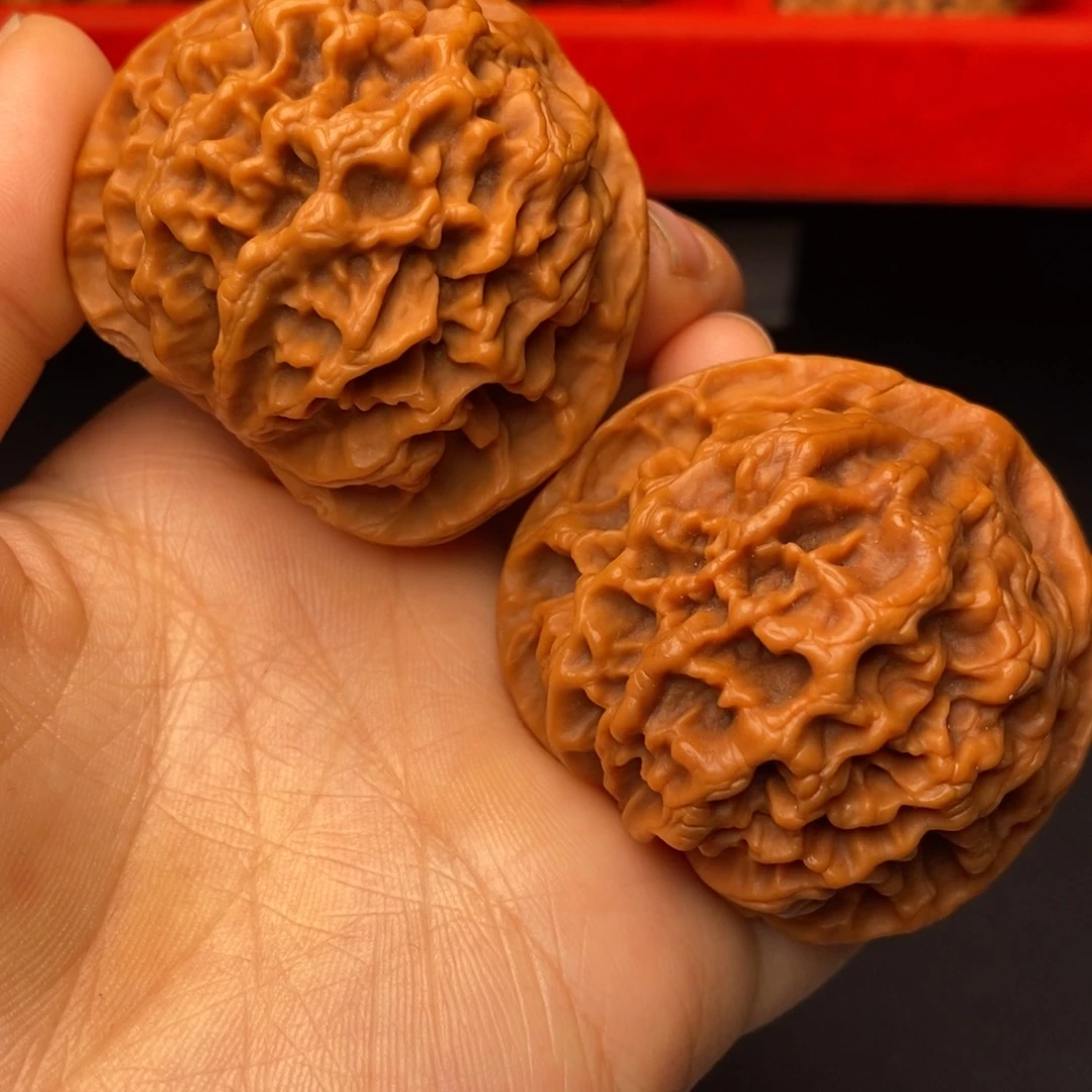 文玩核桃吊坠秦岭野生核桃