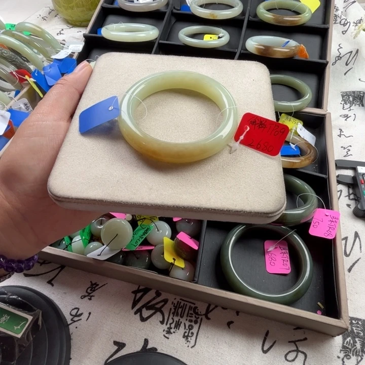 未镶嵌手镯和田玉玲珑美镯59.2