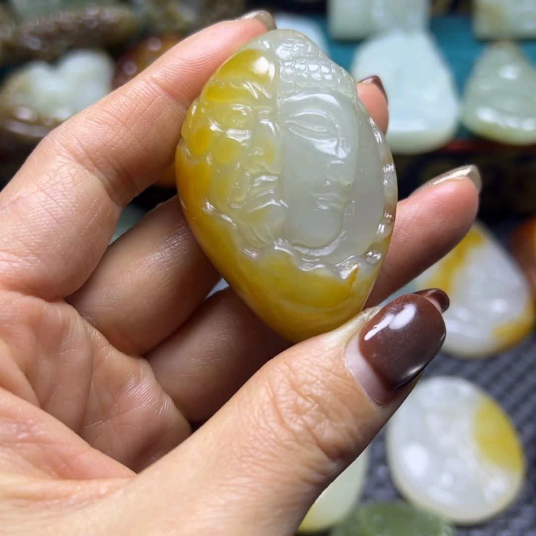 和田玉未镶嵌挂件