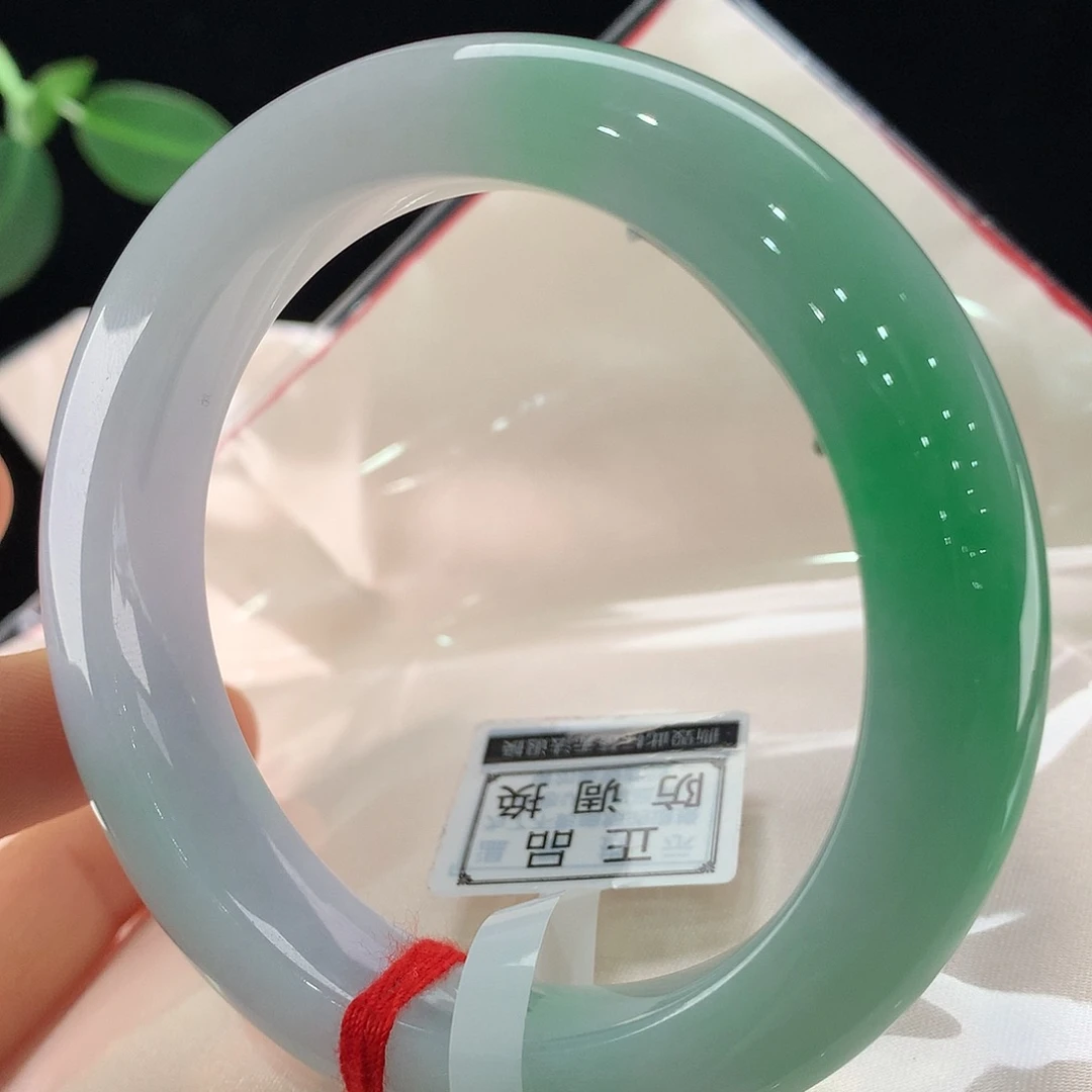 翡翠未镶嵌手镯0548