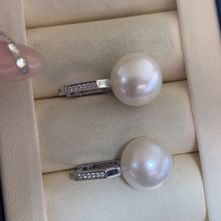 银S925镶嵌耳饰淡水珍珠