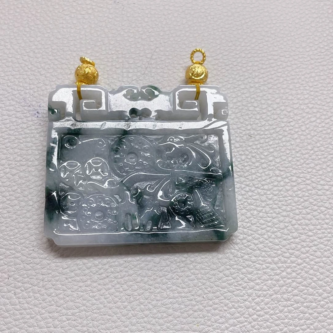 翡翠未镶嵌颈饰翡翠老料方锁