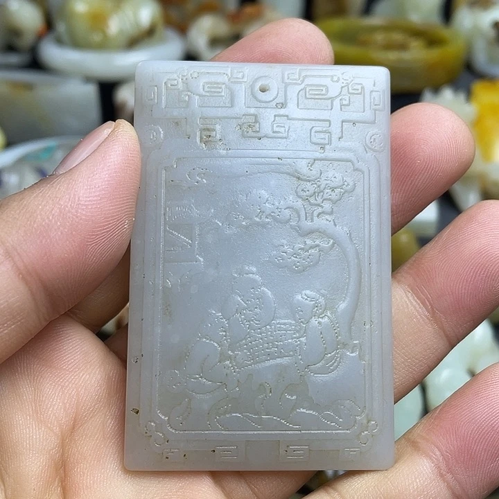 颈饰未镶嵌和田玉