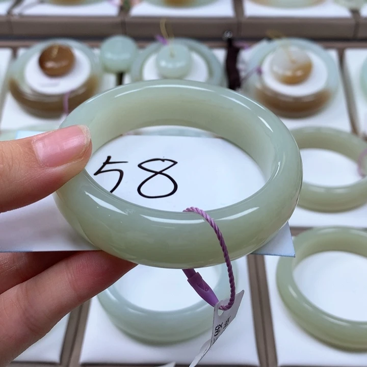 未镶嵌手链和田玉