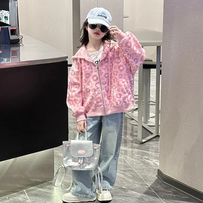 女童外套春秋2025新款洋气女孩卫衣外穿时髦儿童连帽拉链衫上衣潮