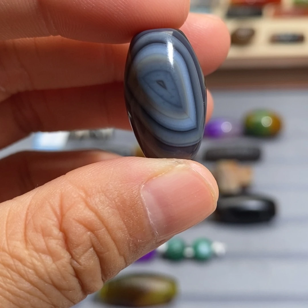 玛瑙/玉髓颈饰未镶嵌菲*