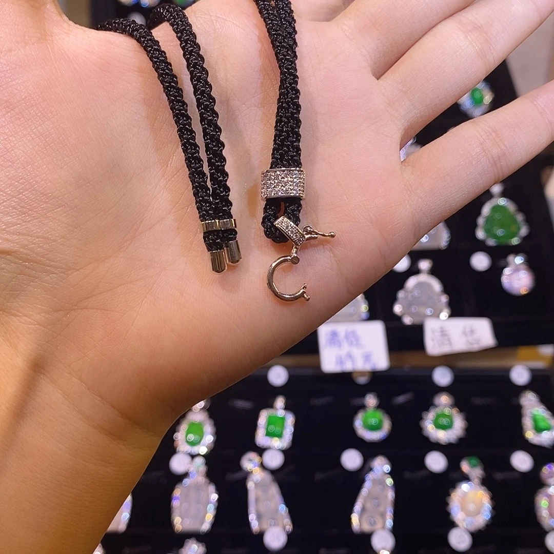 玛瑙/玉髓颈饰合金