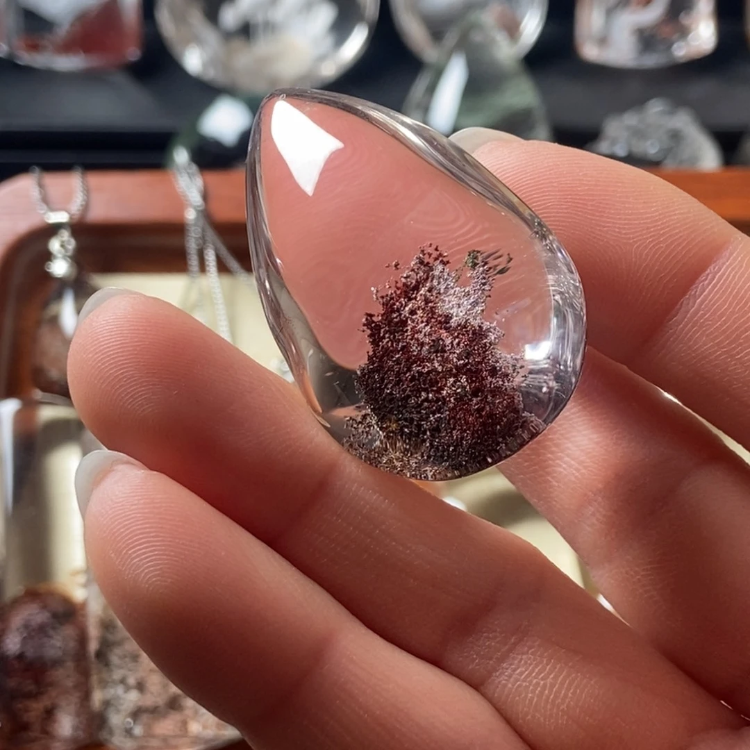 颈饰水晶未镶嵌红幽灵