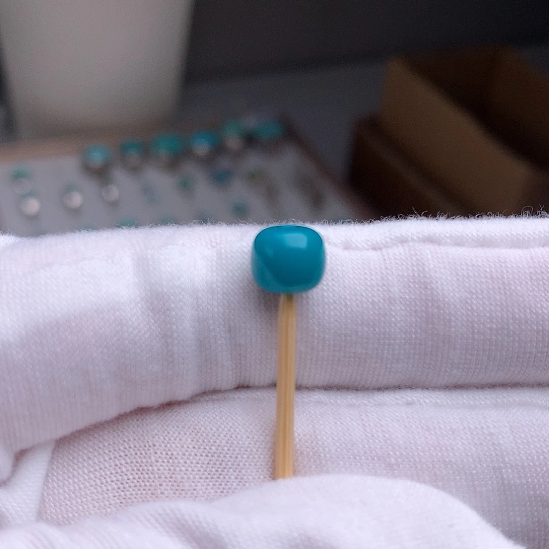 未镶嵌绿松石珠宝奇石坦*、