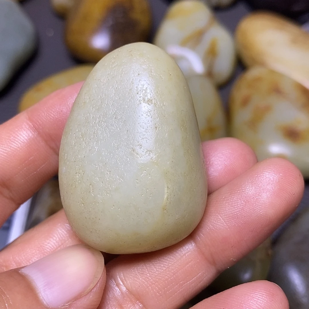 未镶嵌和田玉（糖玉）挂件