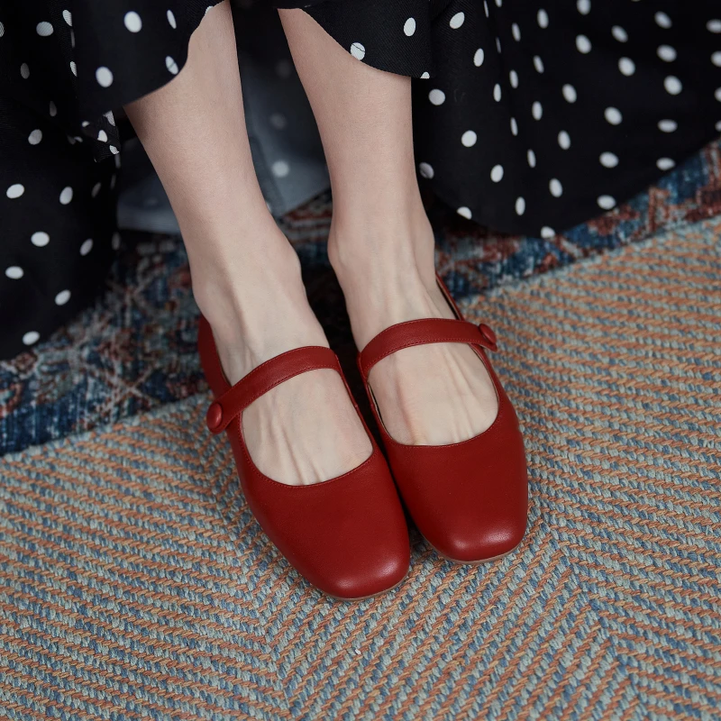 2025春新款方头玛丽珍女鞋酒红色芭蕾舞软皮复古百搭文艺平底单鞋