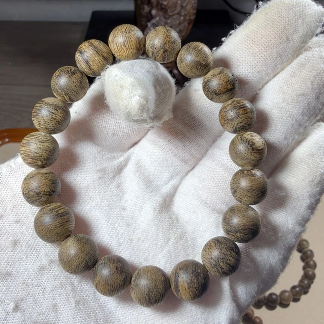 沉香碎屑沉香达拉干9分沉10克1.0