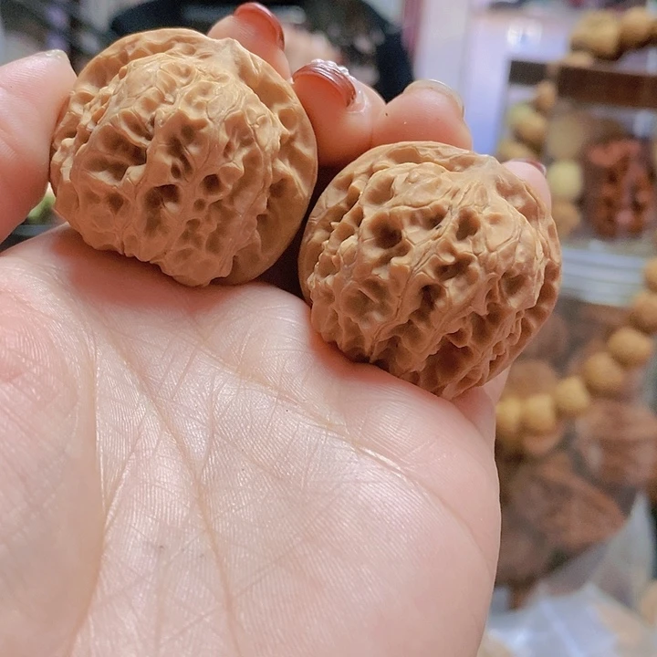 【闪购商品】文玩核桃把件36.5大石窝蜡皮