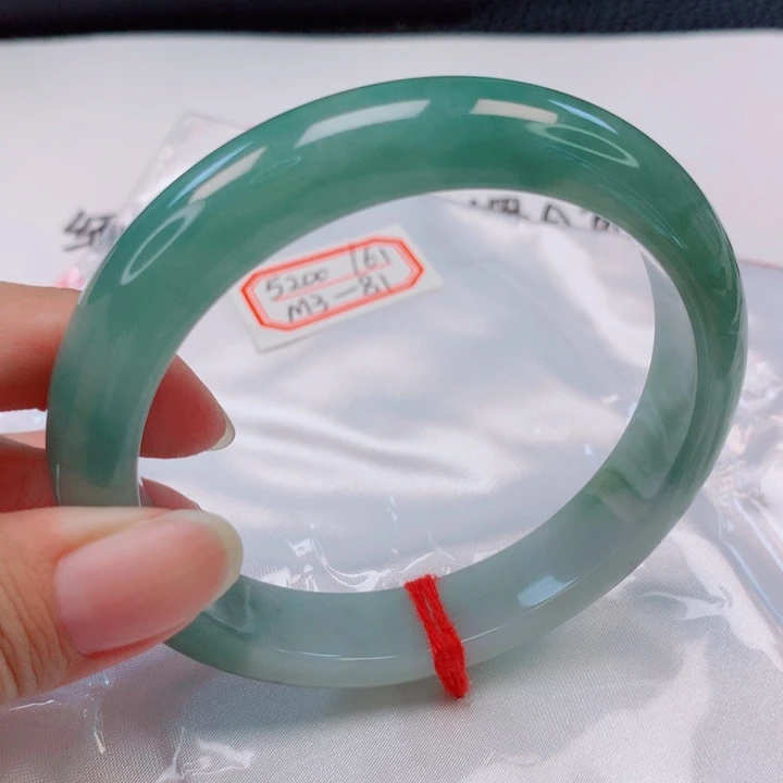 未镶嵌手镯翡翠61圈
