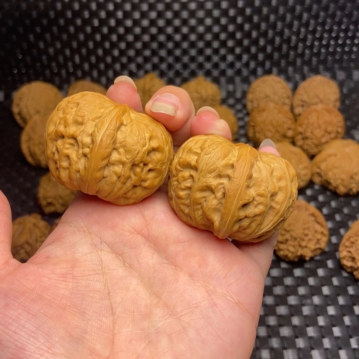 孫***嘴文玩核桃吊坠元宝