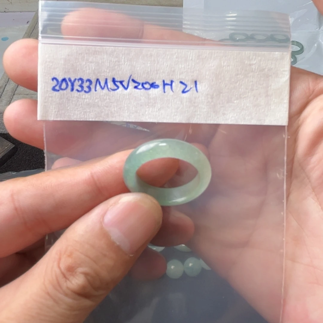定制翡翠未镶嵌圈口21