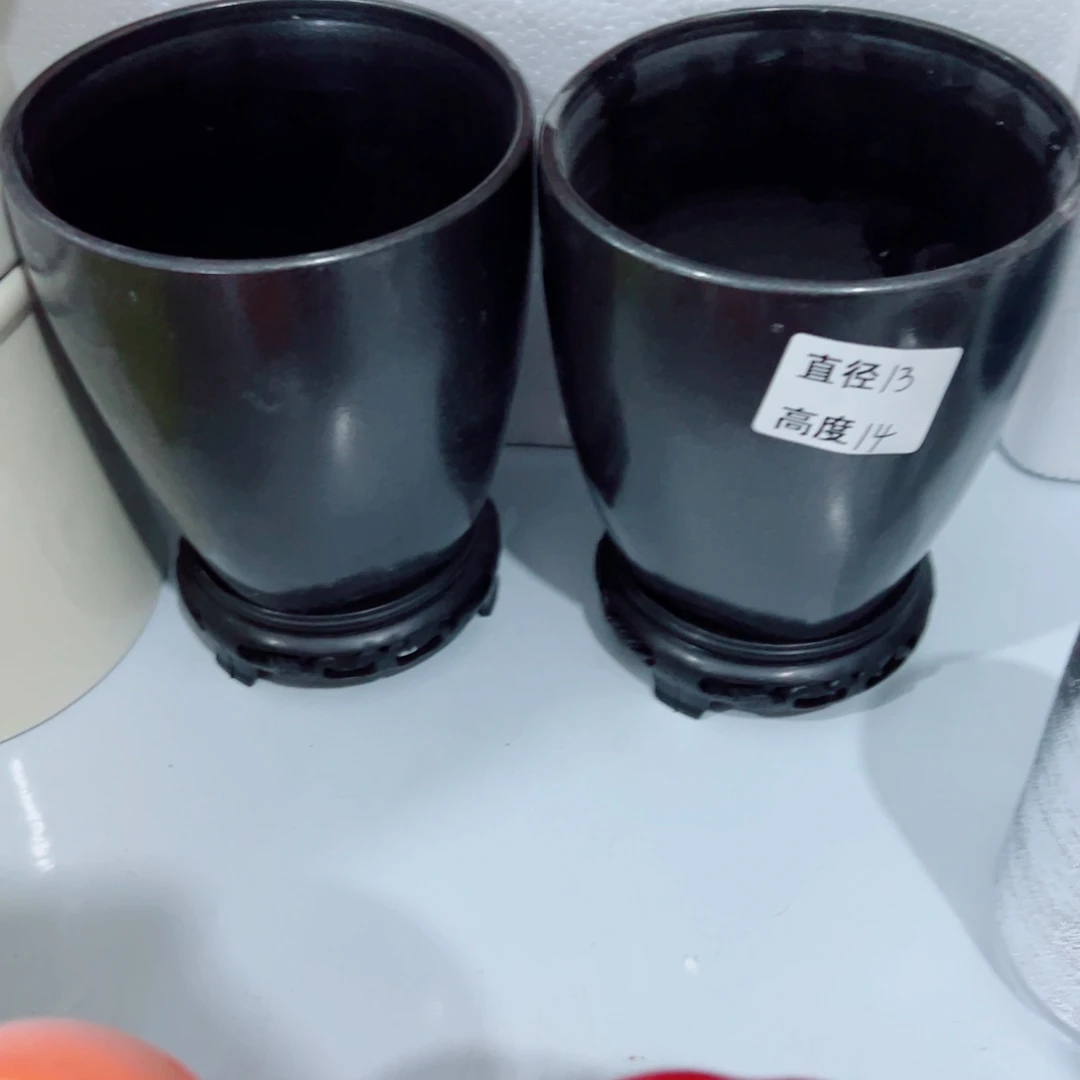 有孔，陶瓷花盆满10米包邮发货。