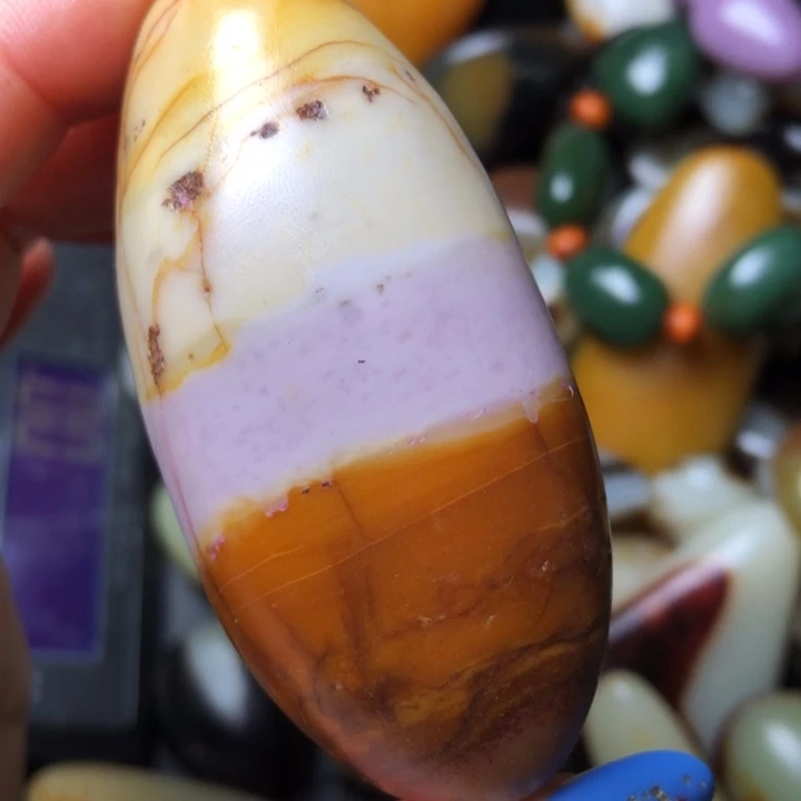 和田玉未镶嵌珠宝奇石