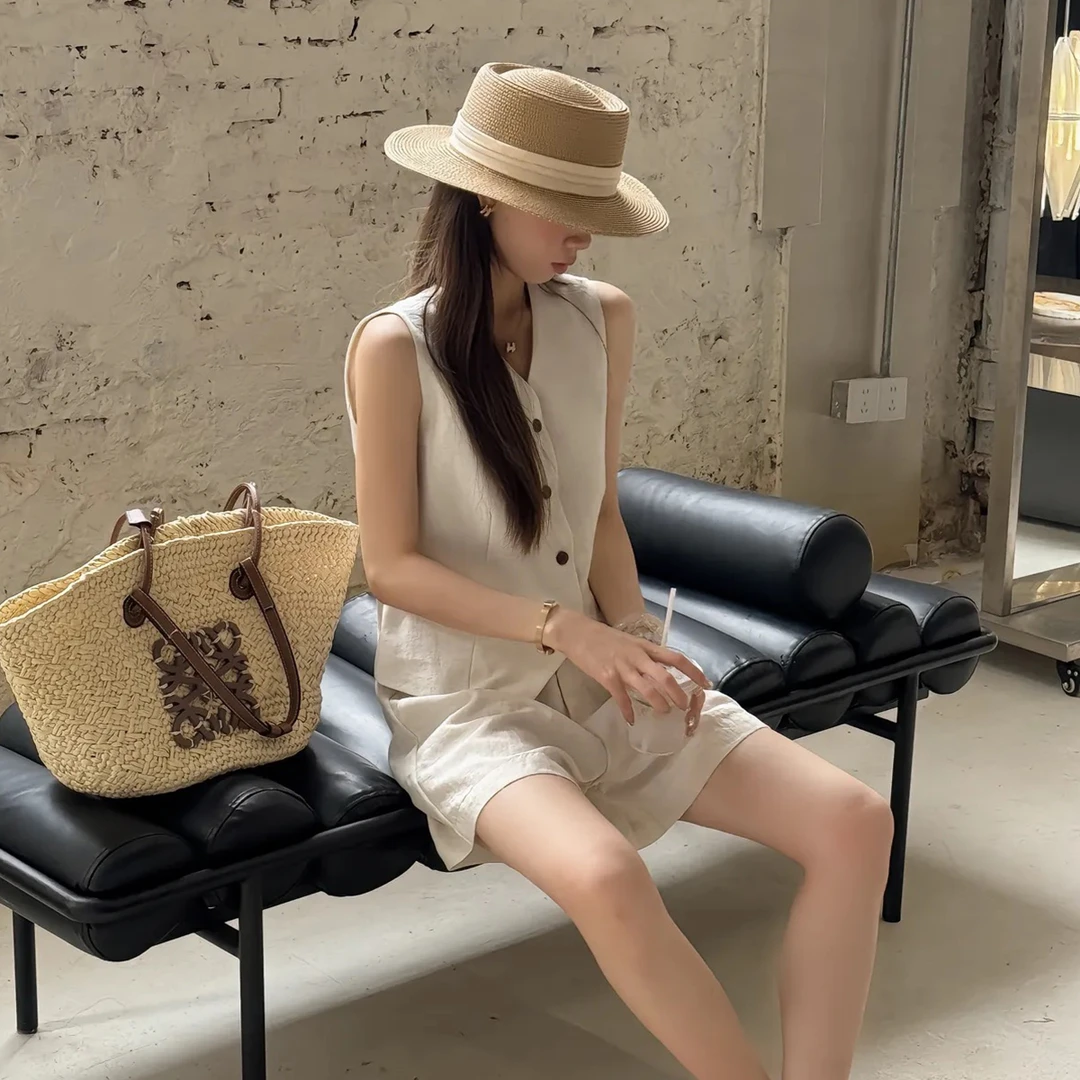高级感老钱风亚麻马甲短裤两件套装女2025夏季大方得体穿搭一整套