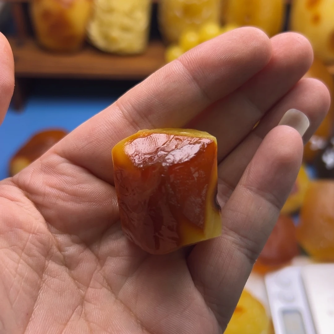 &***年定制琥珀未镶嵌琥珀蜜蜡