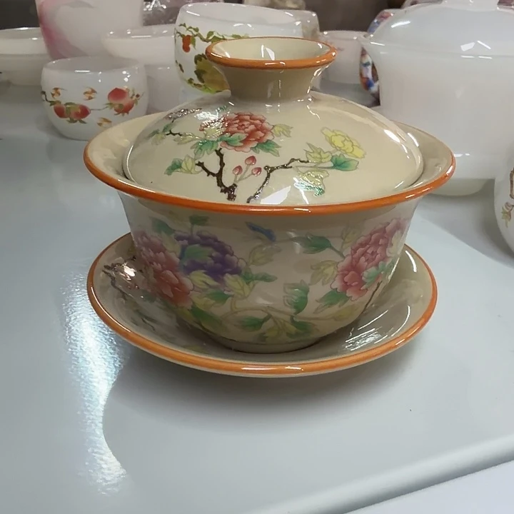 孤品三才盖碗土黄色牡丹花开