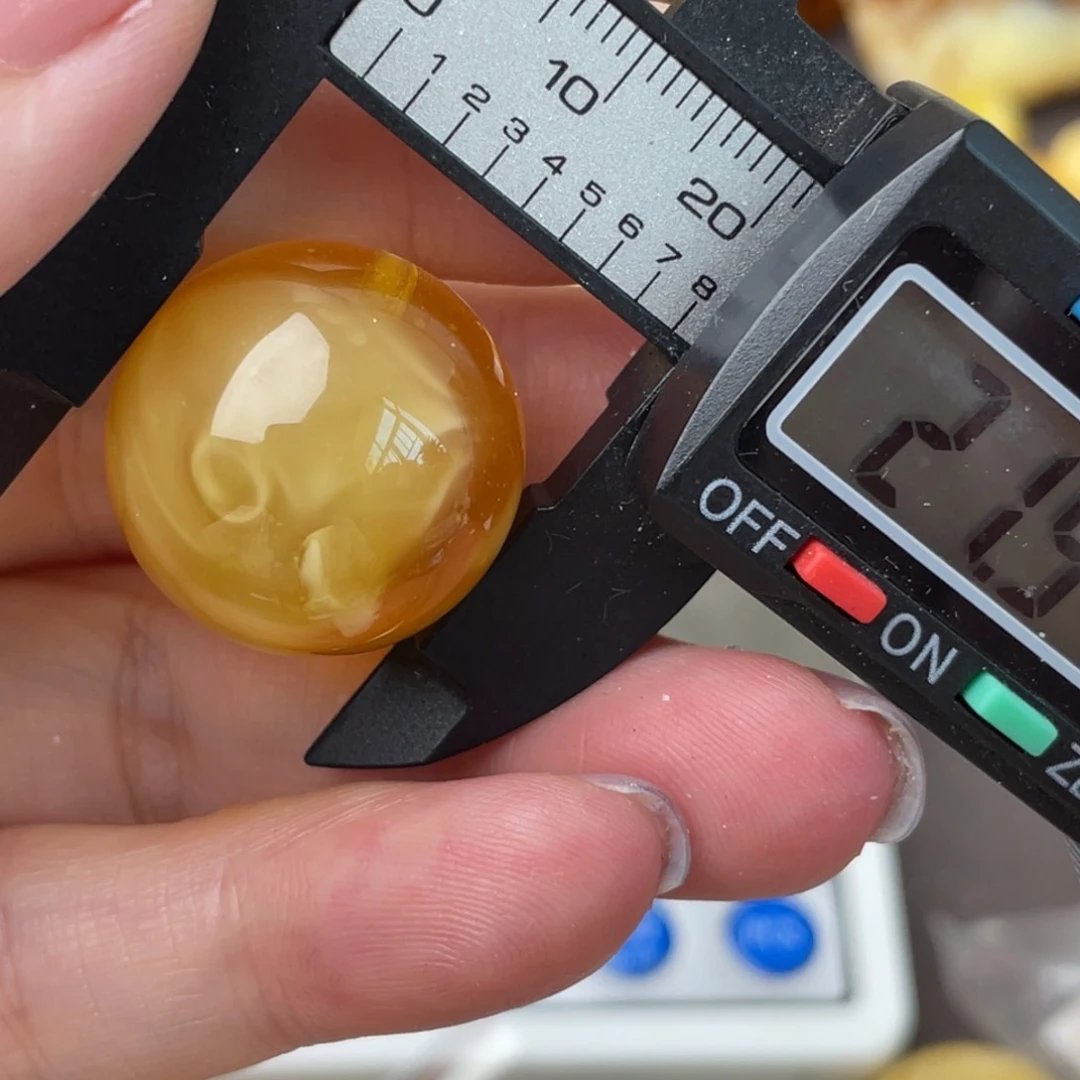 未镶嵌琥珀裸石蜜蜡417