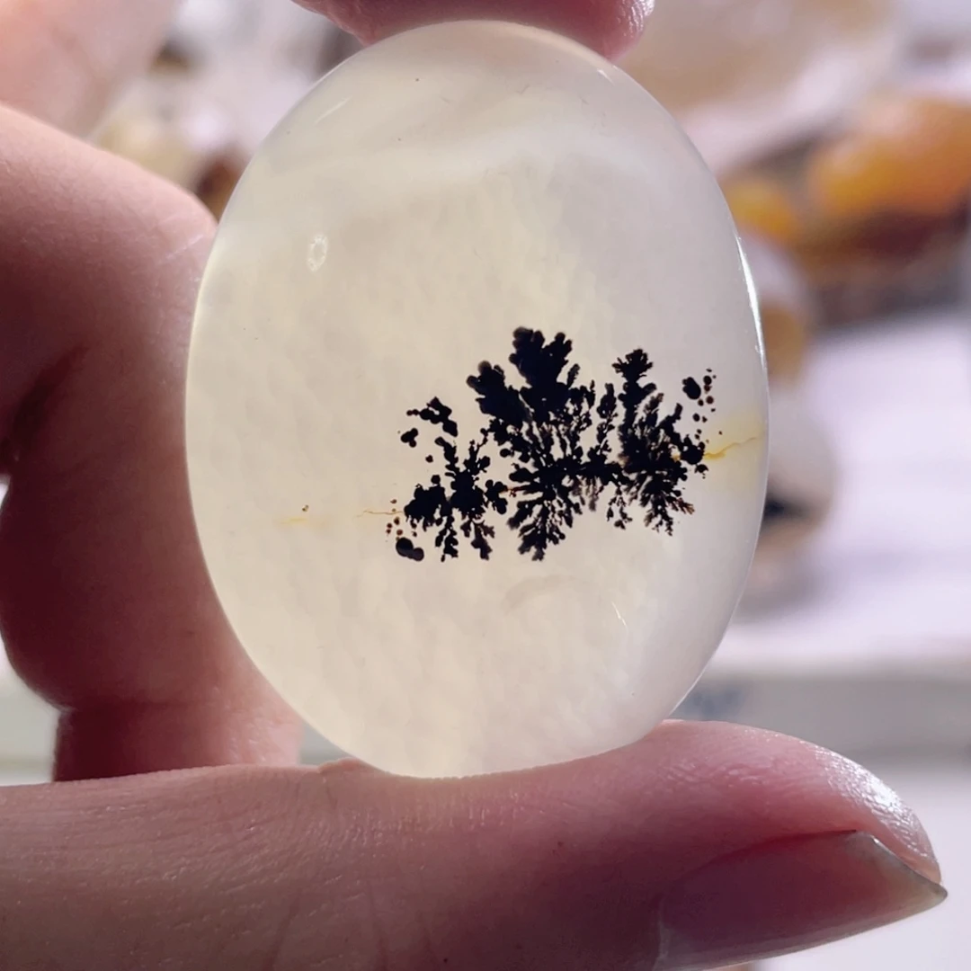 一***）玛瑙/玉髓未镶嵌珠宝奇石